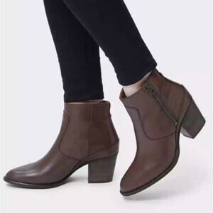 Hunter Refined Water Resistant Leather Ankle Booties Brown 5.5